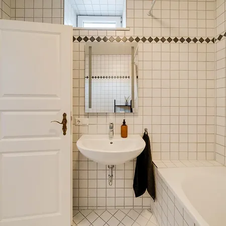 Lexapartments Zentral 101qm In Altstadtnaehe * Augsburg