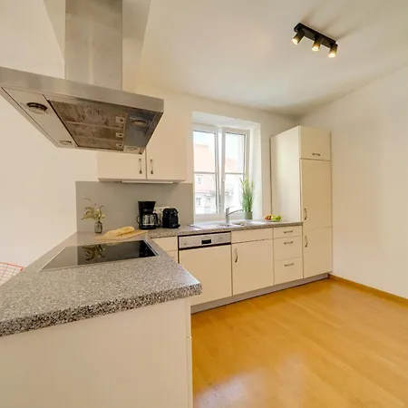 Apartamento Lexapartments Zentral 101qm In Altstadtnaehe